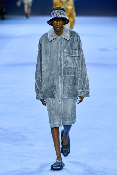 Look 34